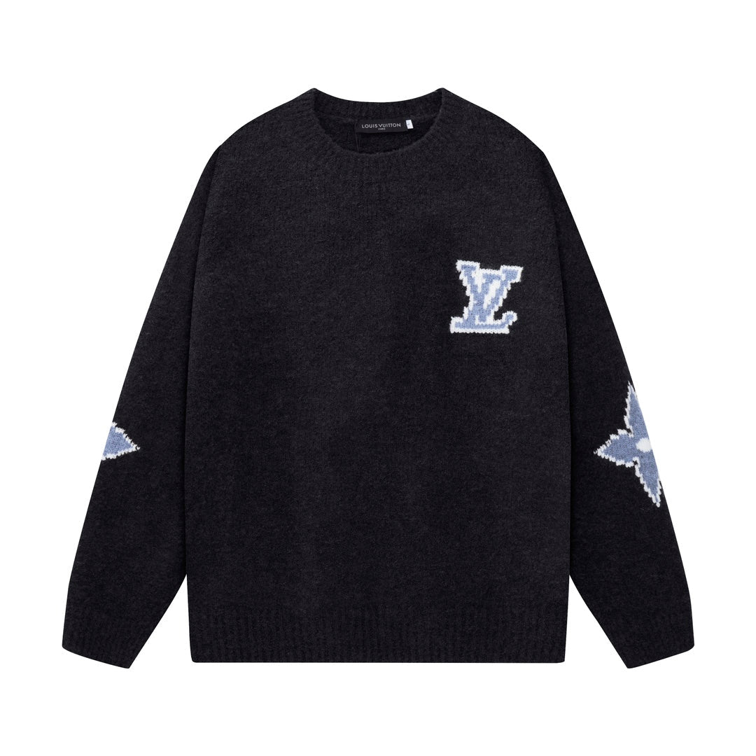 New crew-neck wool knit sweater