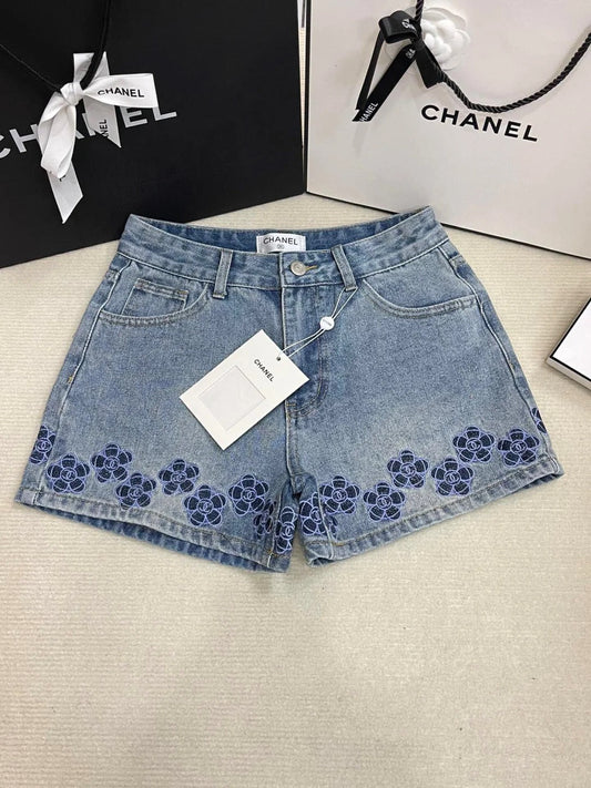 0528 camellia embroidered shorts