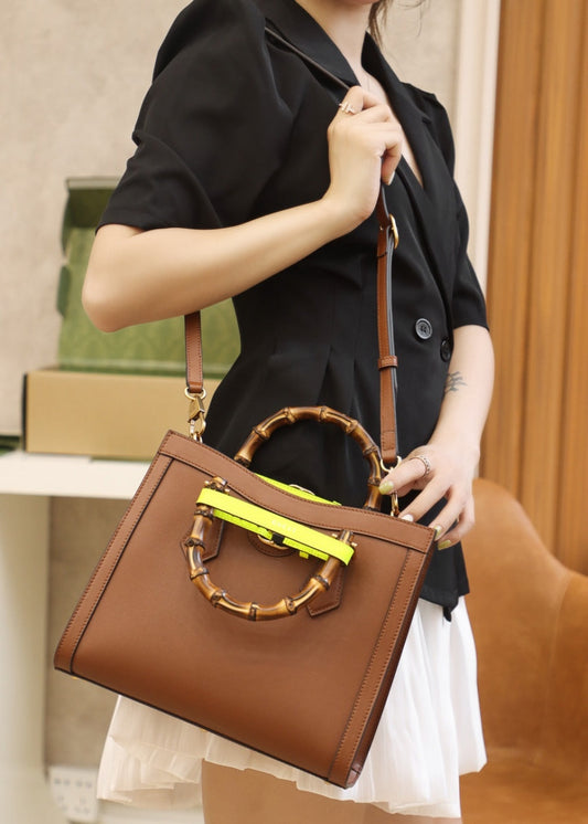 0528 Diana small tote bag cuir leather