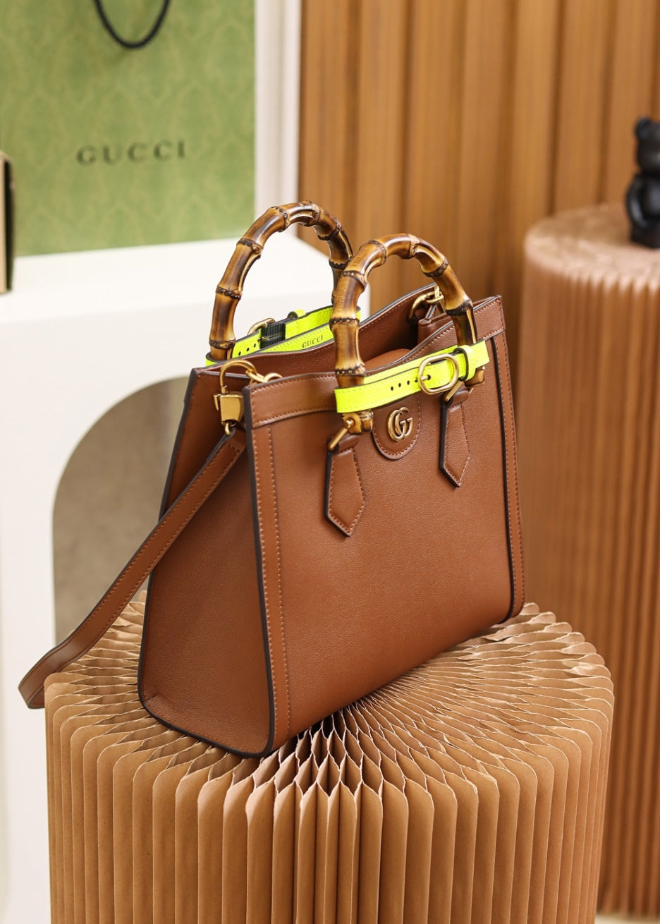 0528 Diana small tote bag cuir leather