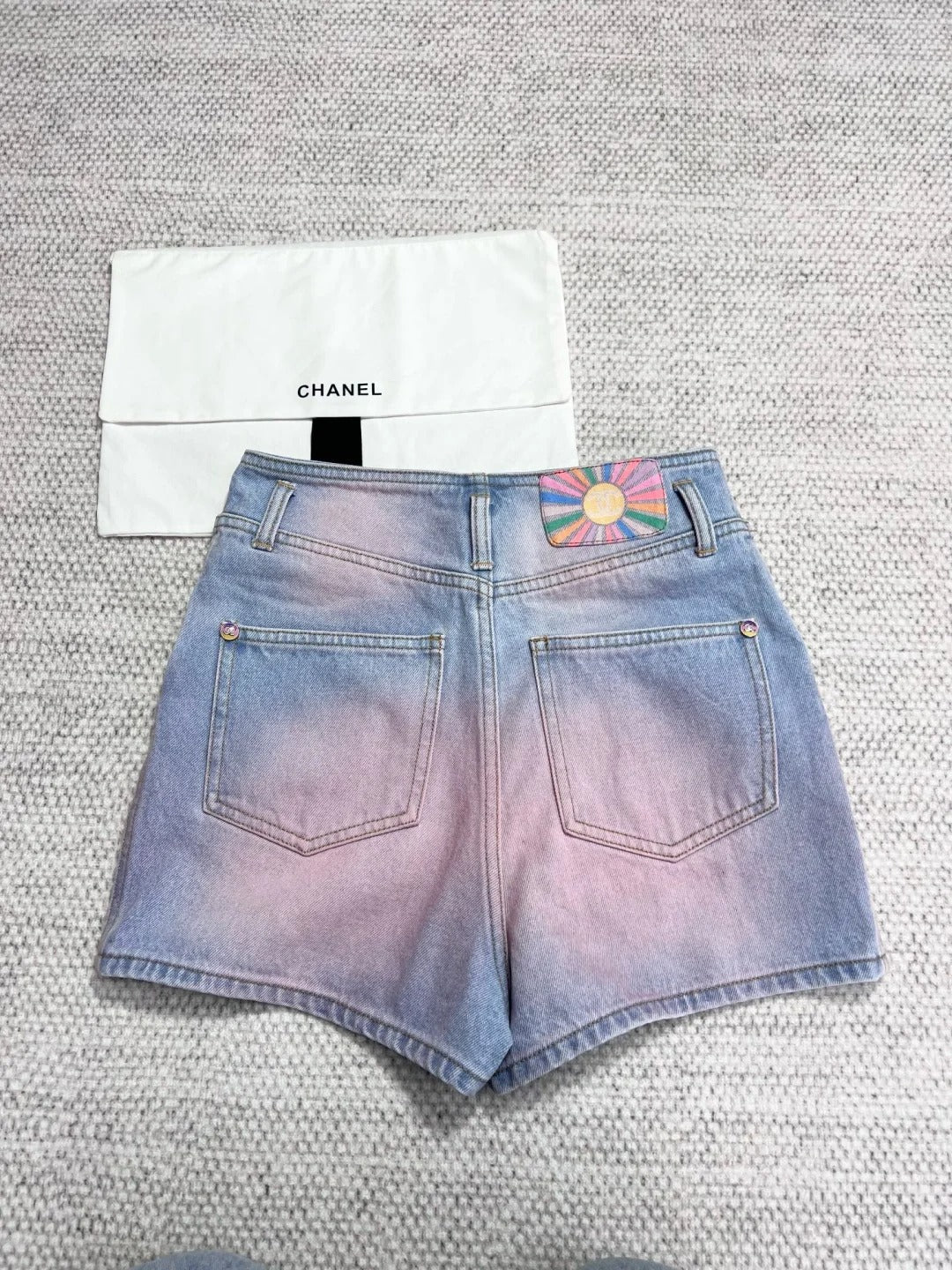 0528 Gradient wide-leg denim shorts