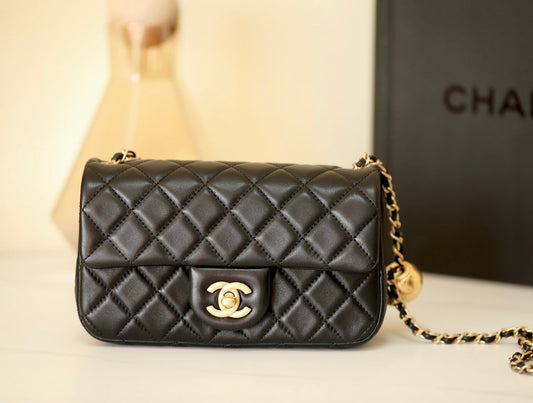 0528 Mini Flap Bag Grained Calfskin & Gold-Tone Metal Black