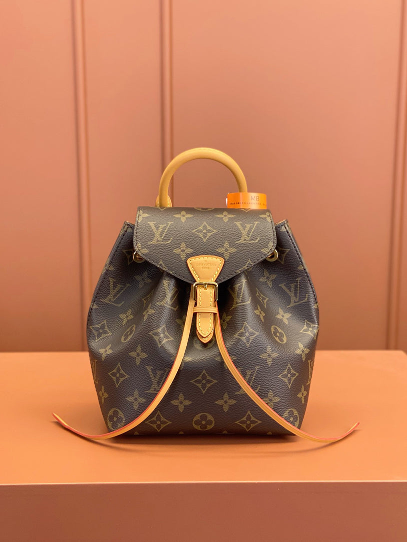 0528 Monogram Monsouris Nm Bb