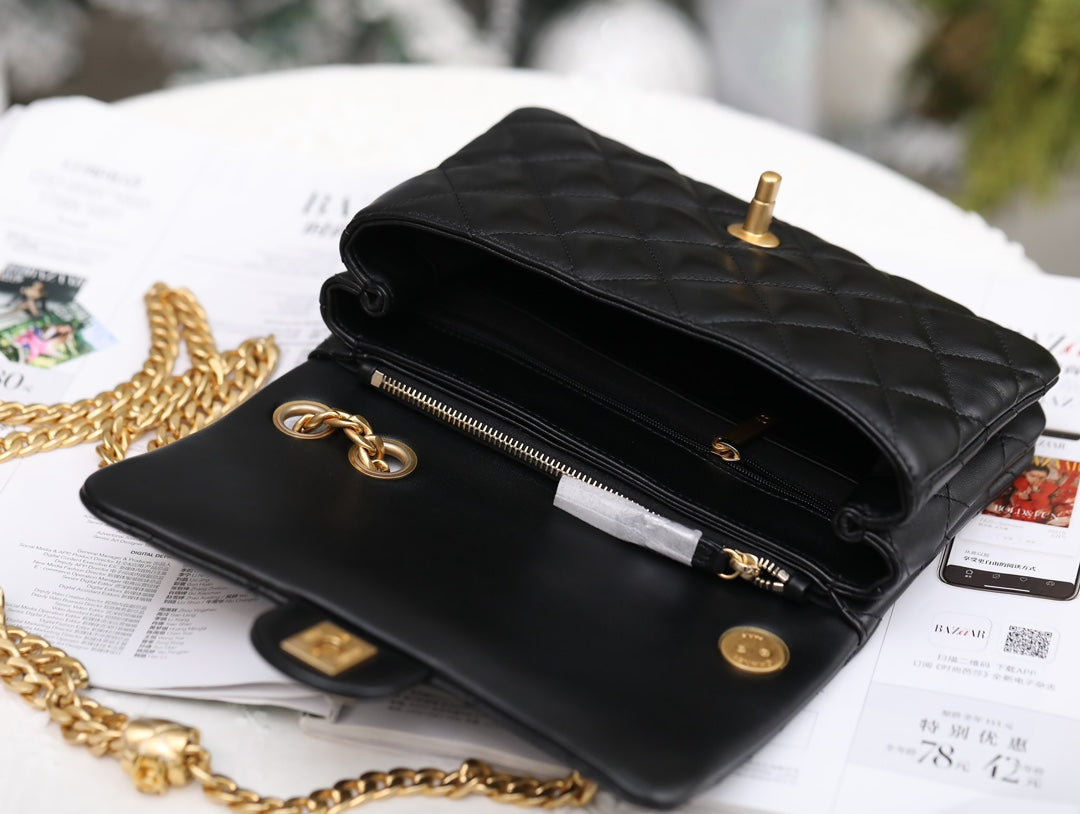 0528 New Model Adjustable Buckle Flap Bag black