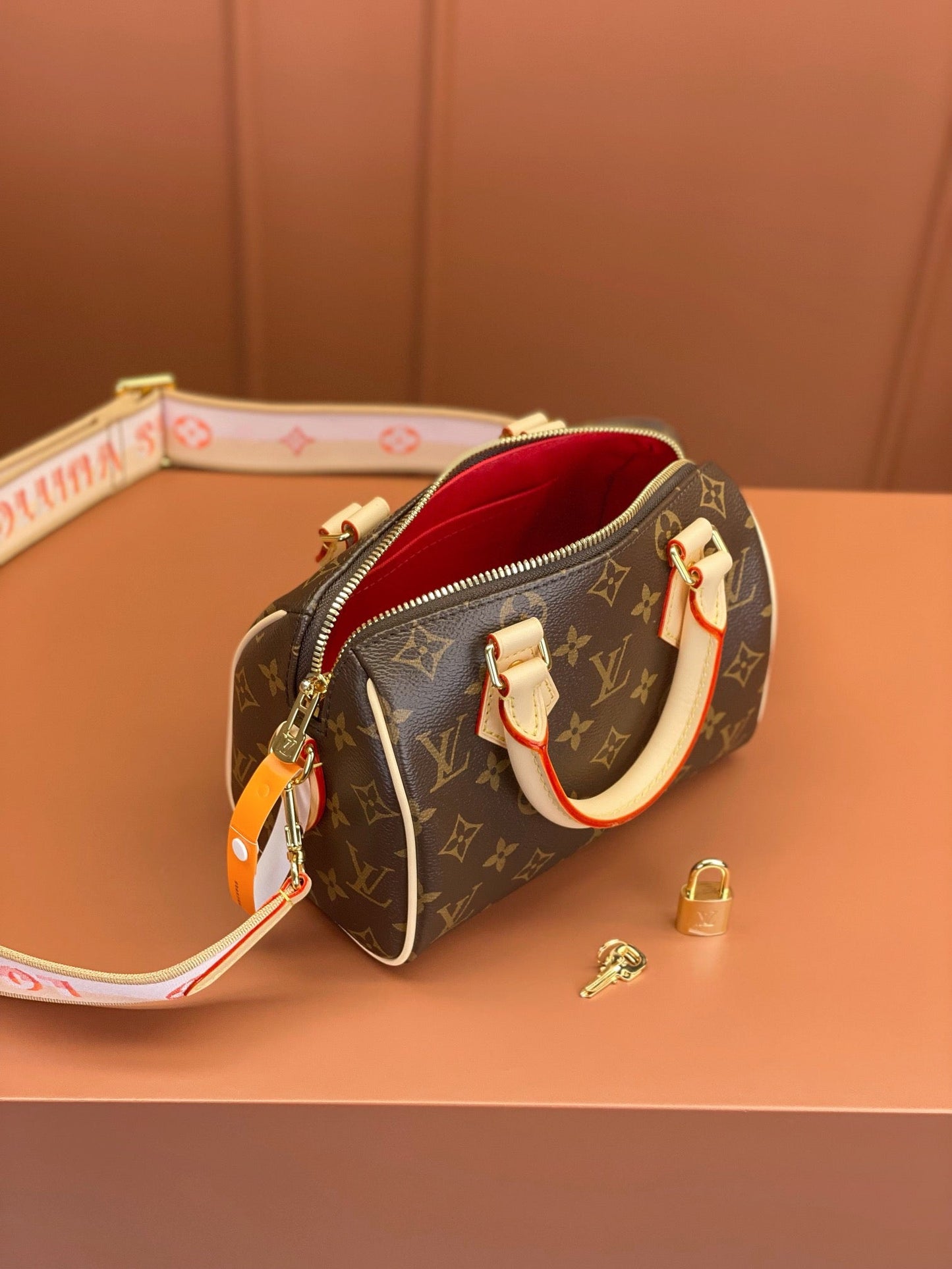 0528 Speedy Bandoulière 20 Monogram Handbags