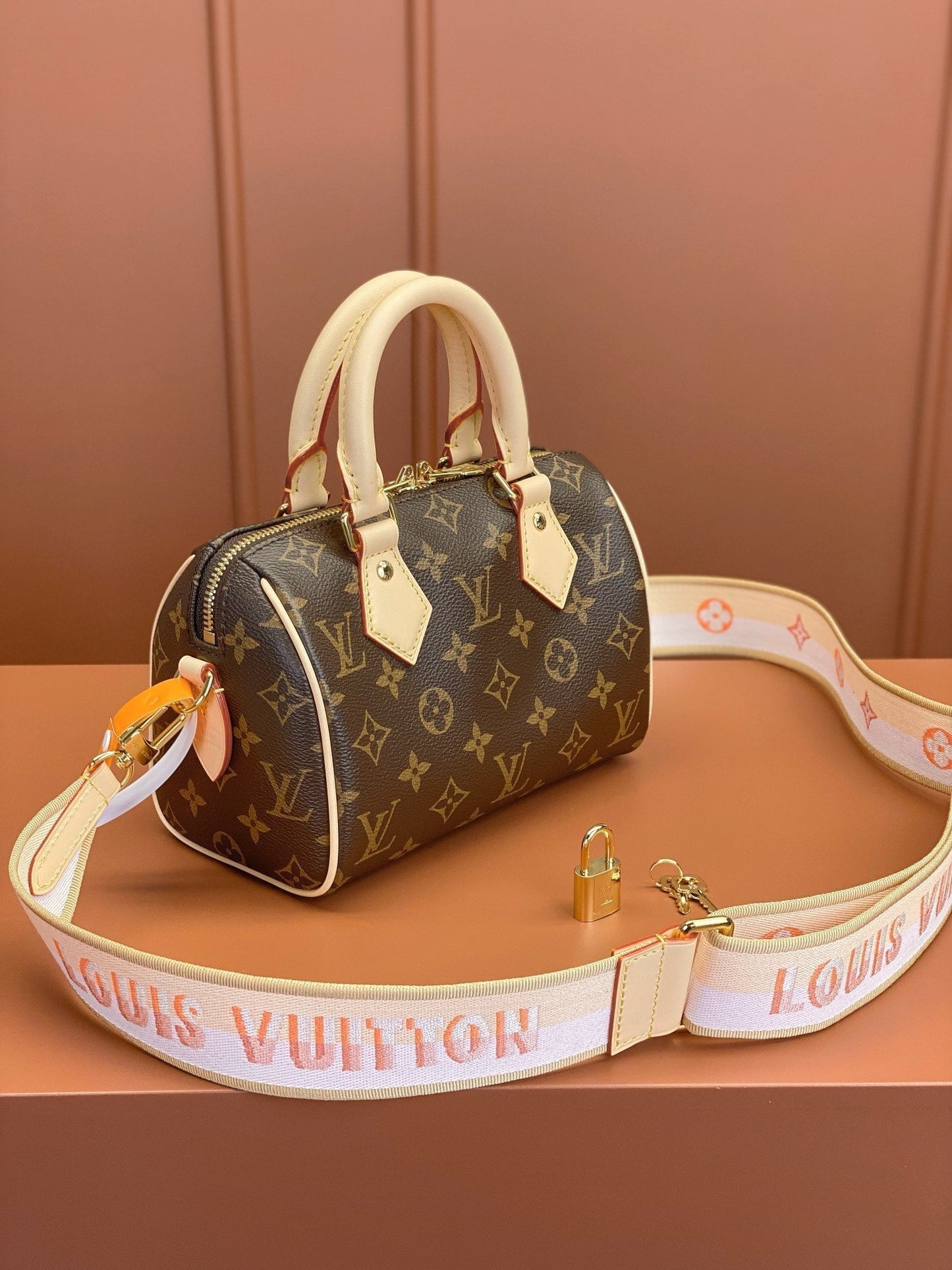 0528 Speedy Bandoulière 20 Monogram Handbags