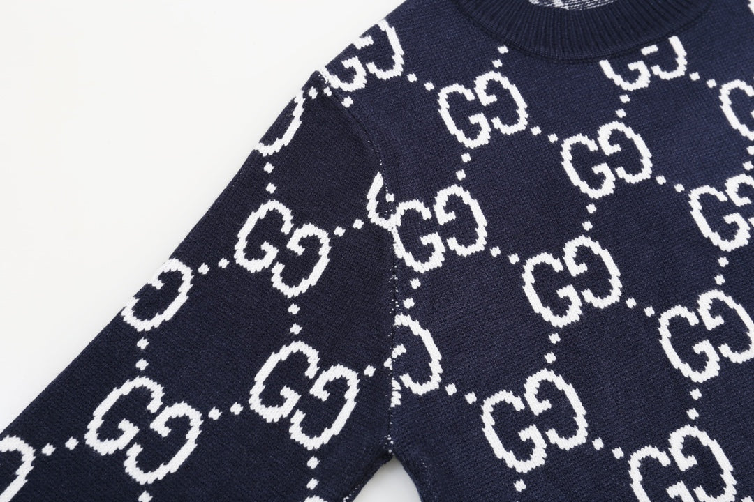 0909 New alphabet jacquard crew-neck sweater