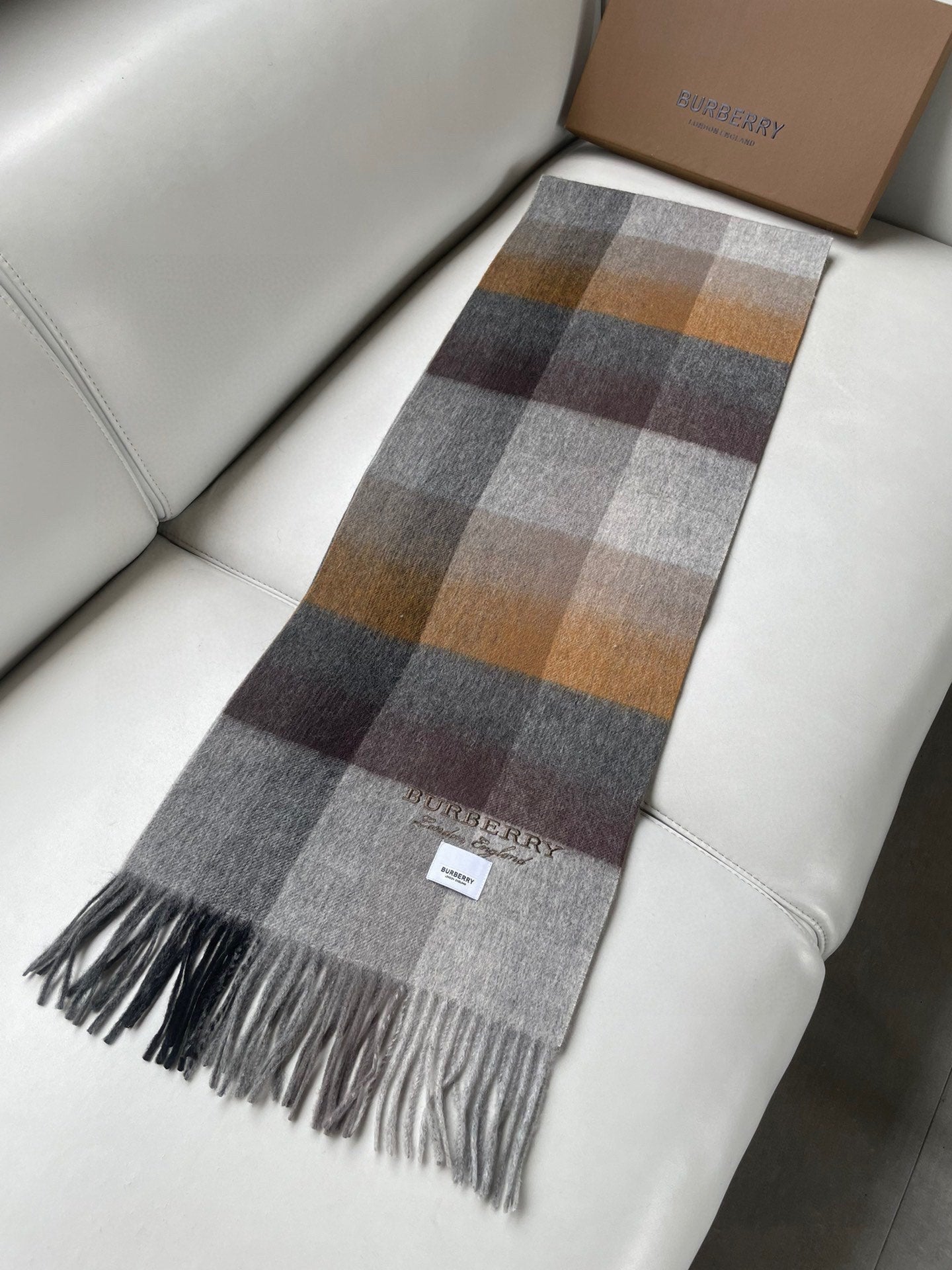 1002 Classic Soft and Comfortable Scarf