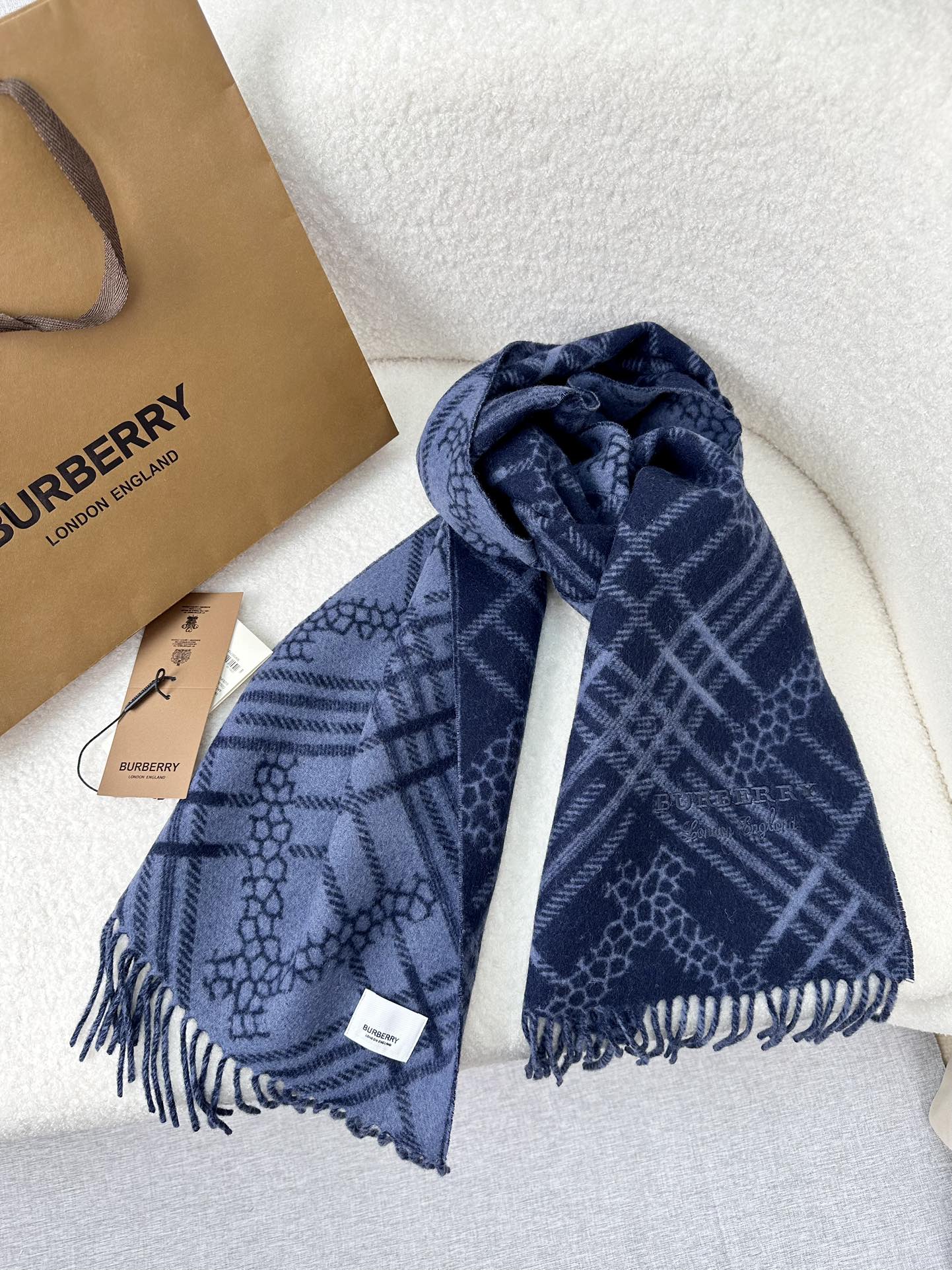 1002 Classic Soft and Comfortable Scarf